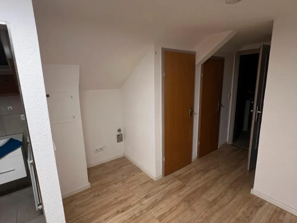 Attic Apartment for Rent!
