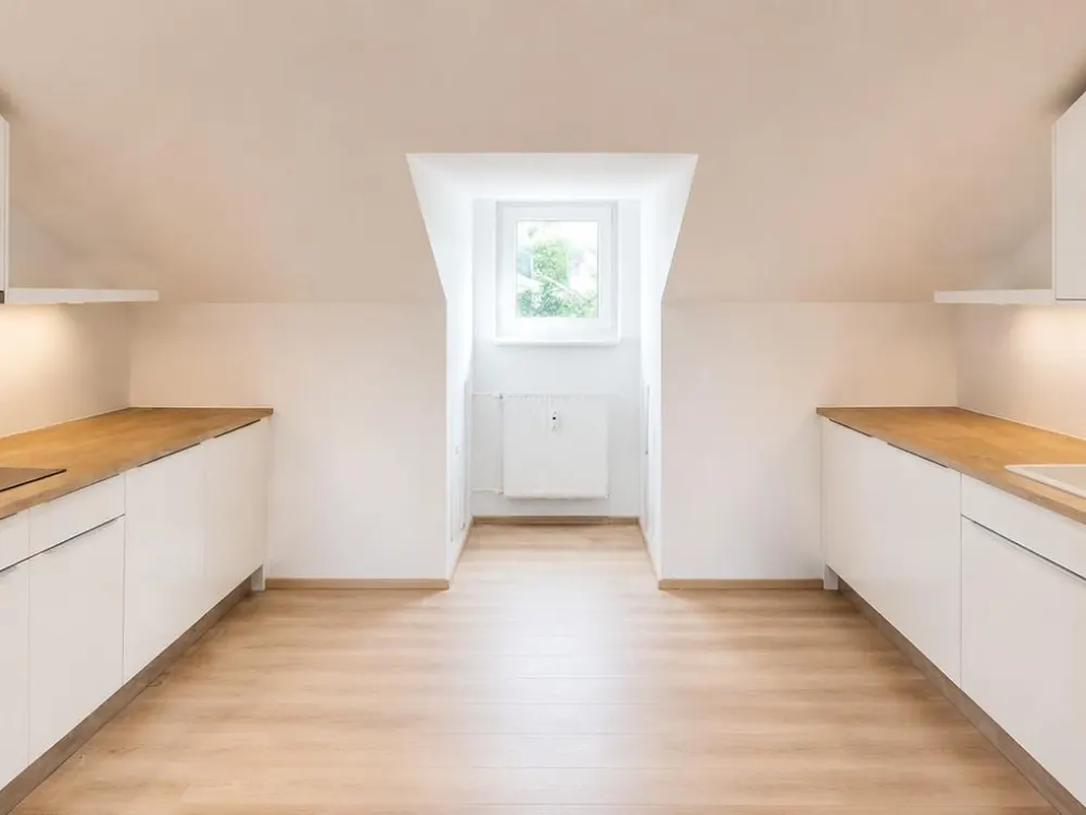 Mansardenwohnung - See- und Alpenblick