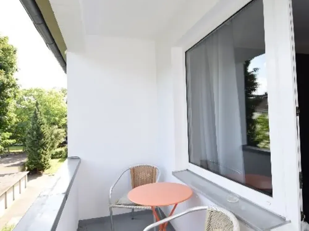 Möblierte 2-Zimmerwohnung mit Balkon im Agnesviertel