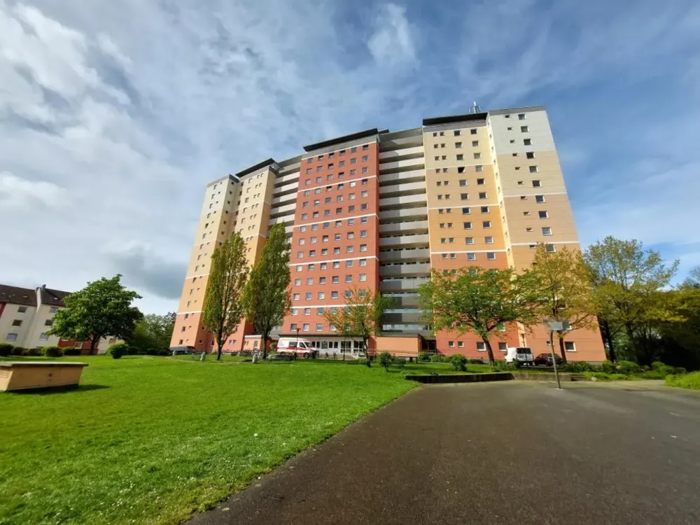 Attractive 3-Room Apartment in Family-Friendly Location in Bremen