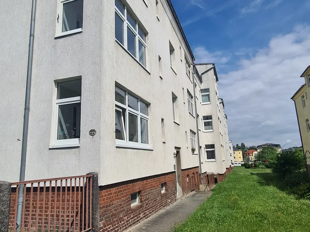 Bright, Spacious 2-Room Apartment in Dresden-Naußlitz