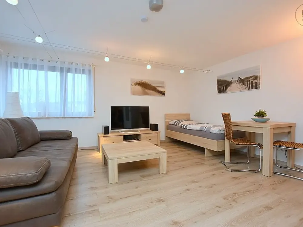 Modern möblierte Wohnung in Steinenbronn