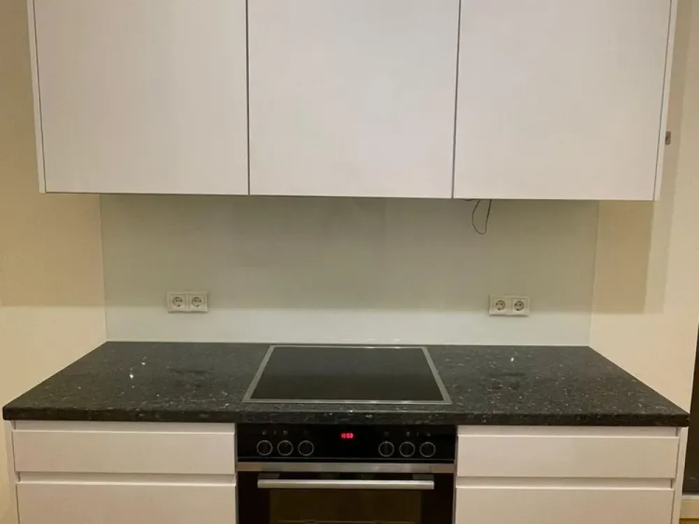 Elbestraße - Central Open Space: 2-Room Apartment in Frankfurt's Bahnhofsviertel