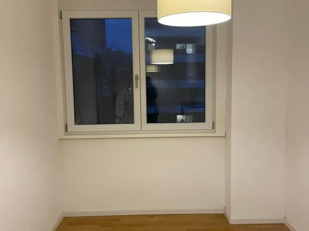 Elbestraße - Central Open Space: 2-Room Apartment in Frankfurt's Bahnhofsviertel