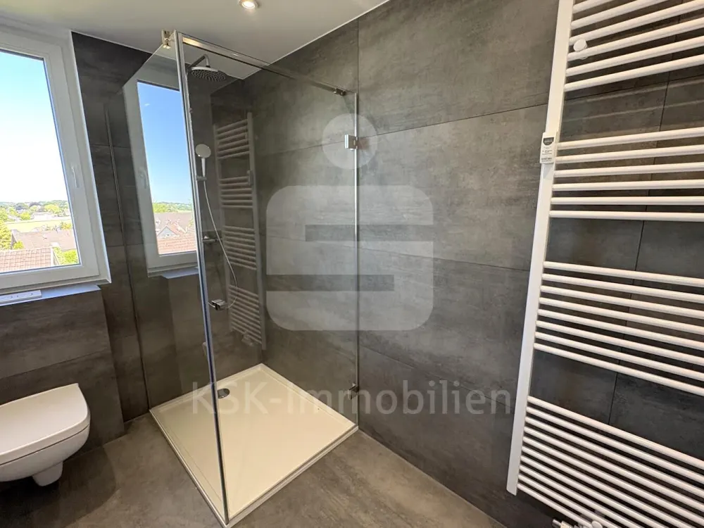 Kernsanierte 3-Zimmer Wohnung mit Panoramablick in Odenthal!
