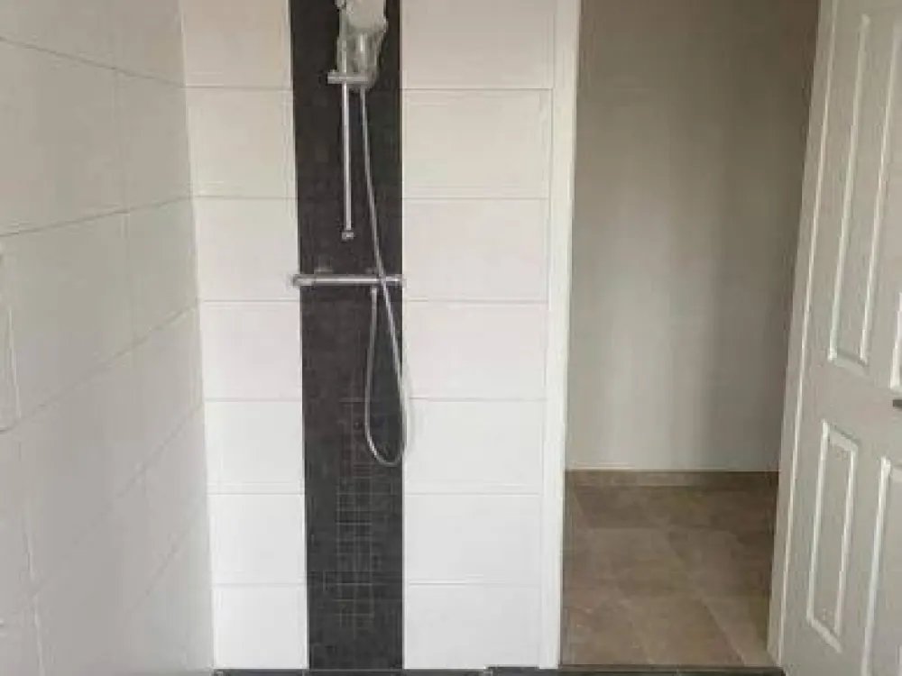 4 RW Maisonette mit EBK, Bad mit Wanne und Dusche, Gäste-WC und Fahrstuhl
