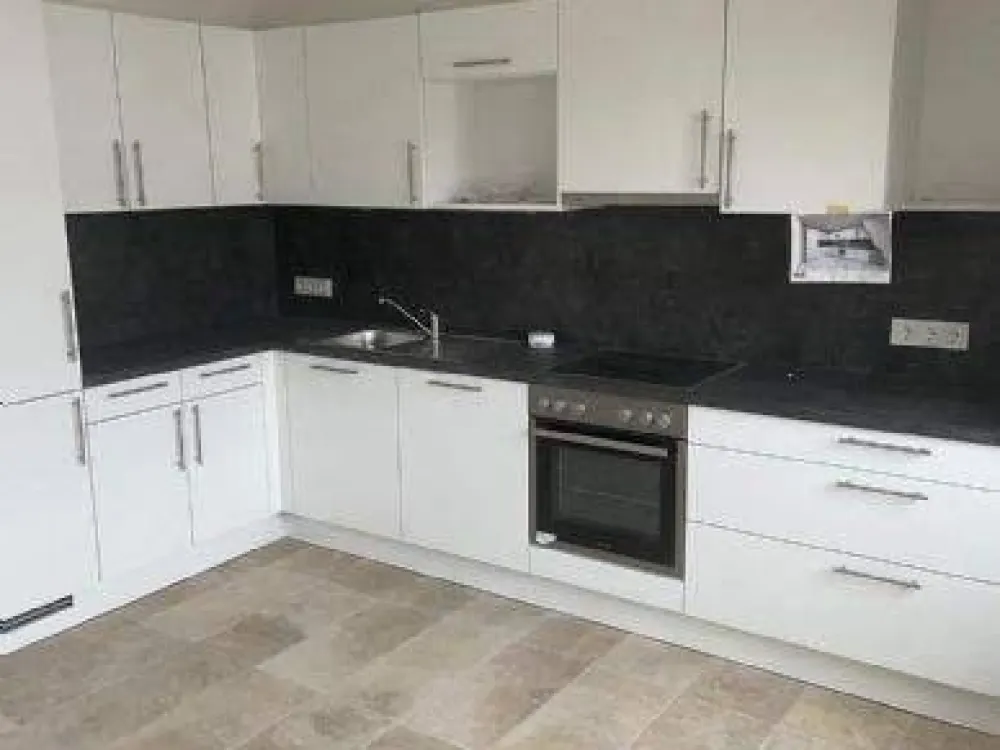 4 RW Maisonette mit EBK, Bad mit Wanne und Dusche, Gäste-WC und Fahrstuhl
