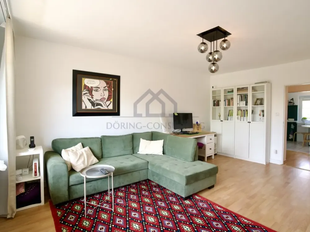 Schöne 4,5-Zi-Wohnung mit Balkon und Garage in Feldrandlage