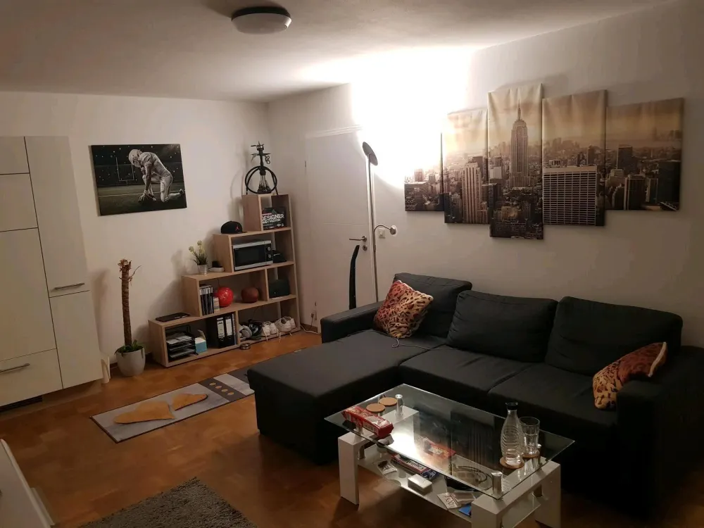 2 Zimmer Wohnung ab 1.10. frei