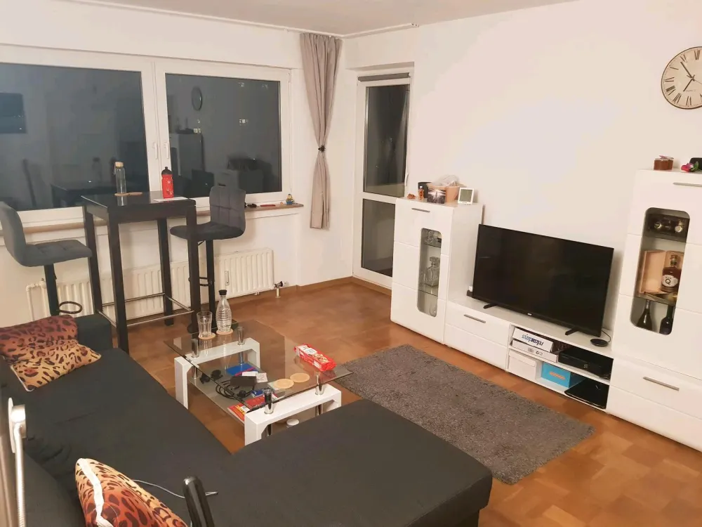2 Zimmer Wohnung ab 1.10. frei