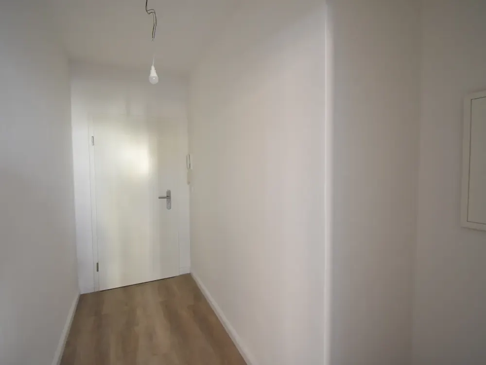 ERSTBEZUG nach Sanierung! Modernes Apartment in zentraler Lage zu vermieten