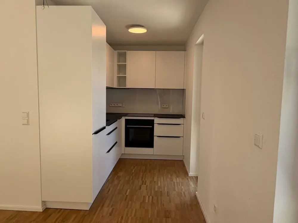 Charming 2-Room Apartment with Terrace