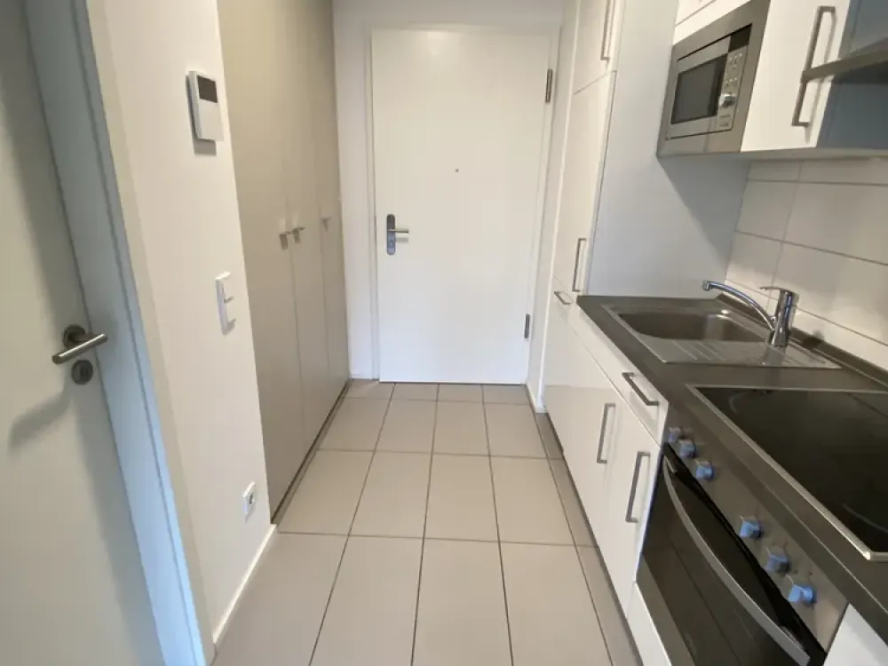 Living on the Spree - Modern, furnished and perfect for singles!