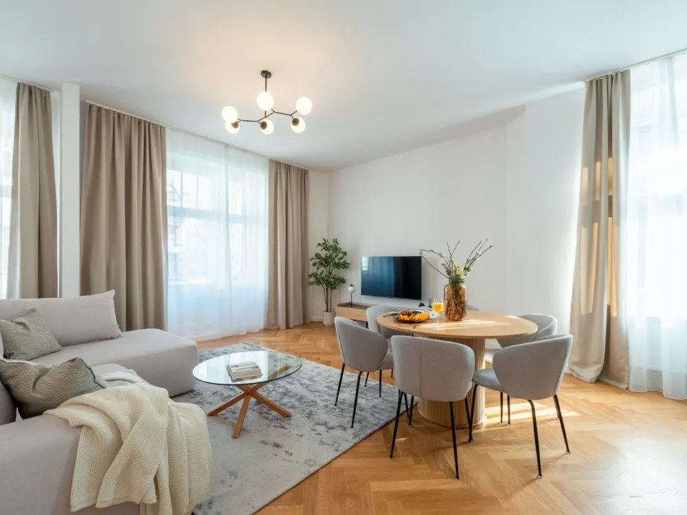 Moderne, sanierte 3-Zimmer-Wohnung in Steglitz