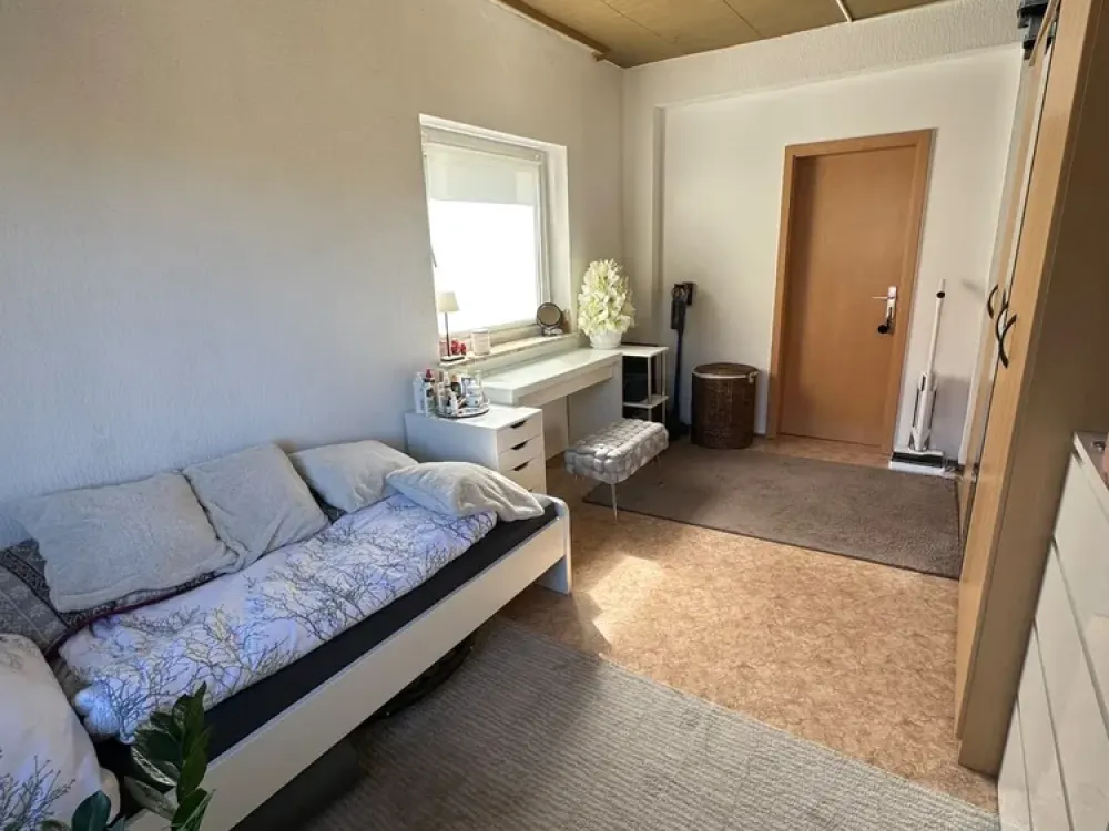 Stilvolle WG Wohnung mit Einbauküche, Möbliert in Nürnberg Südstadt
