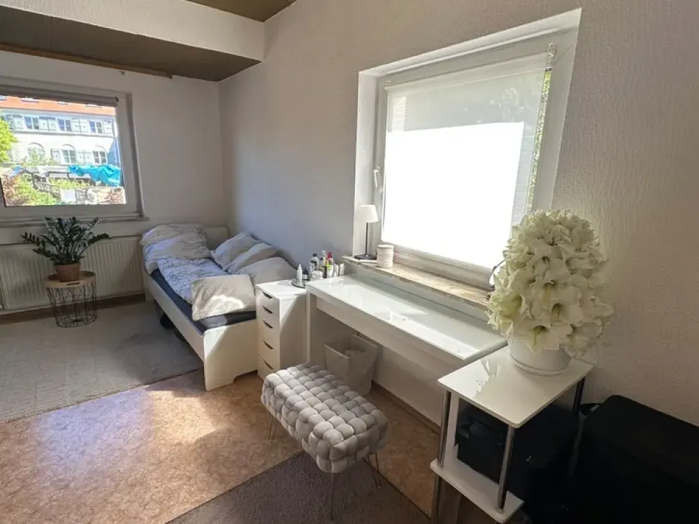 Stilvolle WG Wohnung mit Einbauküche, Möbliert in Nürnberg Südstadt