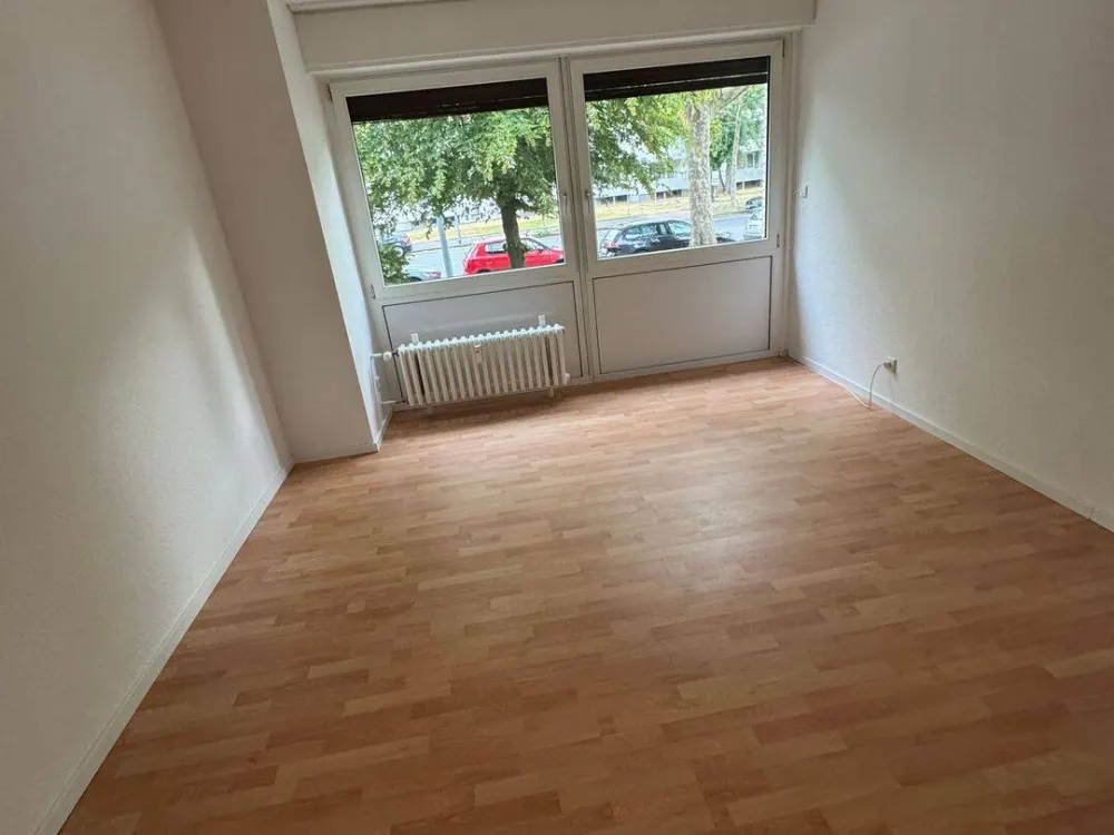 Ihr neues Zuhause :Helle 3-Zimmer-Wohnung im EG/Hochparterre