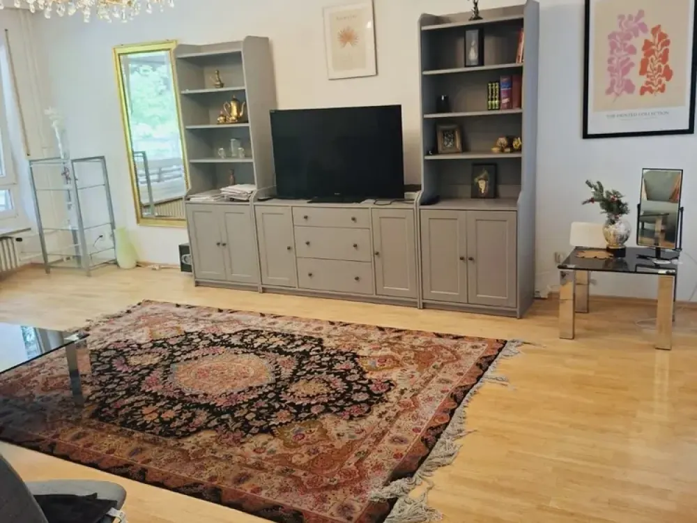 Helle, voll möblierte Wohnung im schönen Westend für 2 Jahre
