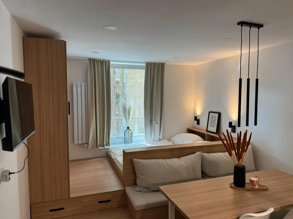 Luxoriöses Studio Düsseldorf Vollmöbliert ab Oktober verfügbar