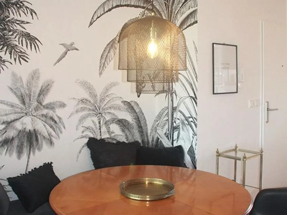 Zentrale, ruhige 3,5 Zimmerwohnung, liebevoll möbliert