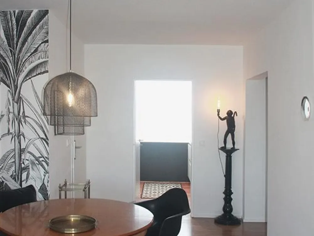 Zentrale, ruhige 3,5 Zimmerwohnung, liebevoll möbliert