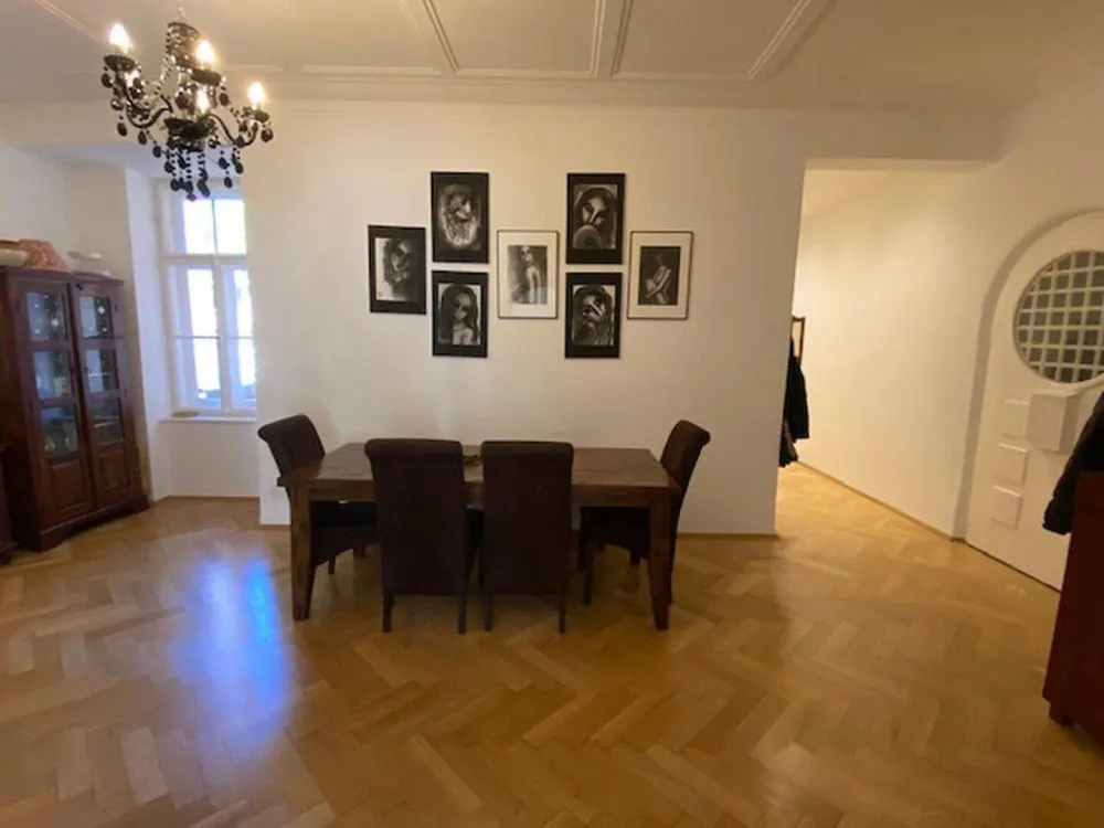Nähe Prinzregentenpl., Top Altbau-4,5 Zi-WHG in Alt-Bogenhausen + Wohnküche, Essbereich und Balkon!