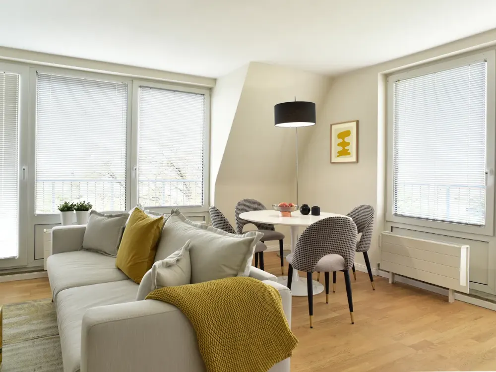 Außergewöhnliche Maisonettewohnung, modern, hochwertig und mit Einbauküche