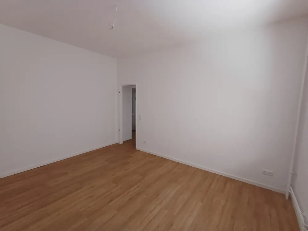 Erstbezug nach Sanierung, helle 2 Zimmer EG Wohnung in Bad Cannstatt