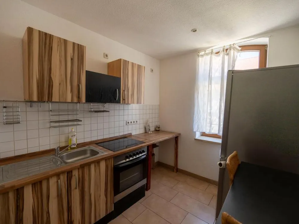Gemütliches Apartment mit Einbauküche in guter Lage !