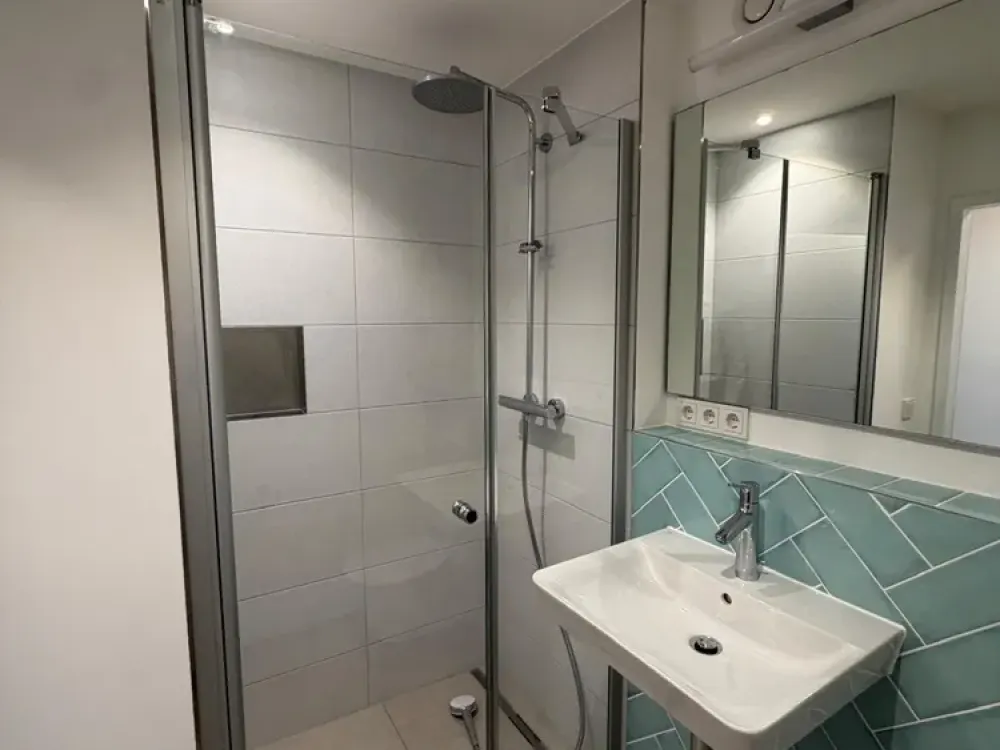 Business Apartment mit Einbauküche