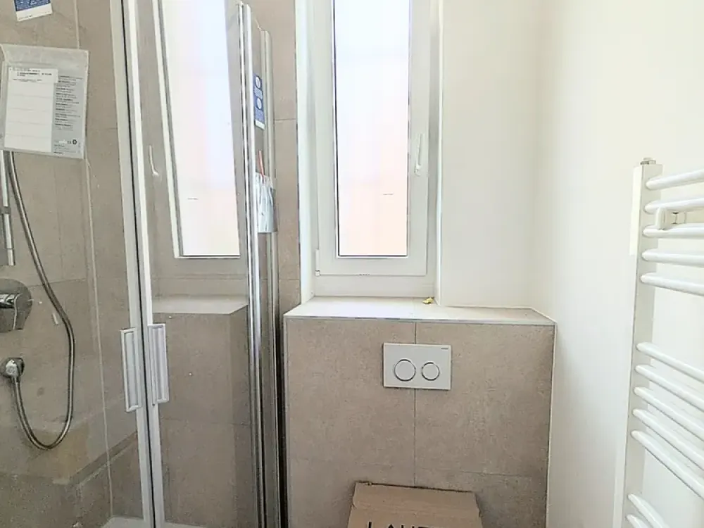 *Soeben modernisiert: Hübsche, komfortable 3-Zi.-Whg. mit Balkon und EBK in Bad Cannstatt*