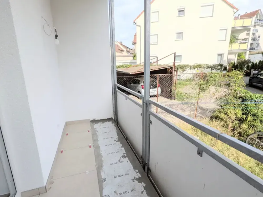 *Soeben modernisiert: Hübsche, komfortable 3-Zi.-Whg. mit Balkon und EBK in Bad Cannstatt*