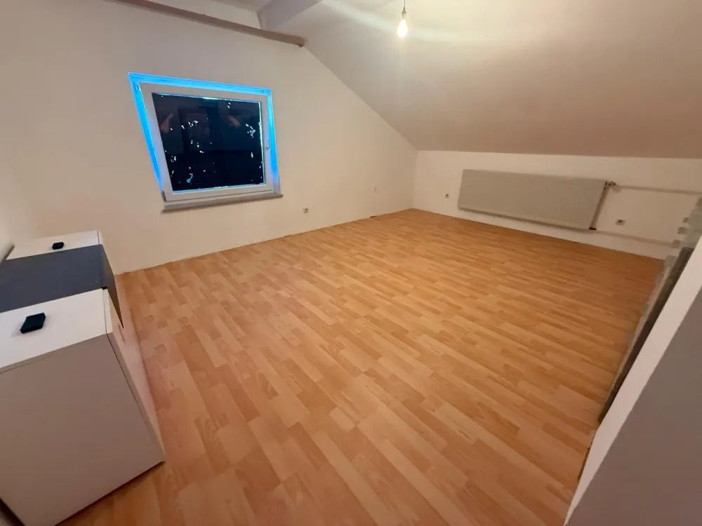 3-Zimmer Wohnung in Fürth /Frisch renoviert & Ruhige Lage