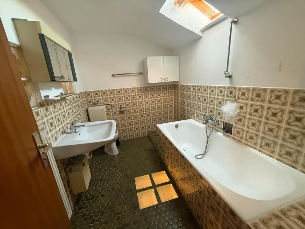 3-Zimmer Wohnung in Fürth /Frisch renoviert & Ruhige Lage