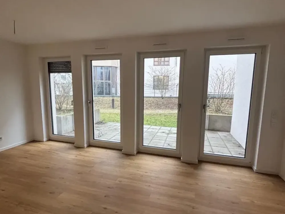Moderne & geräumige 2 Zimmer Terrassenwohnung in Frankfurt am Main