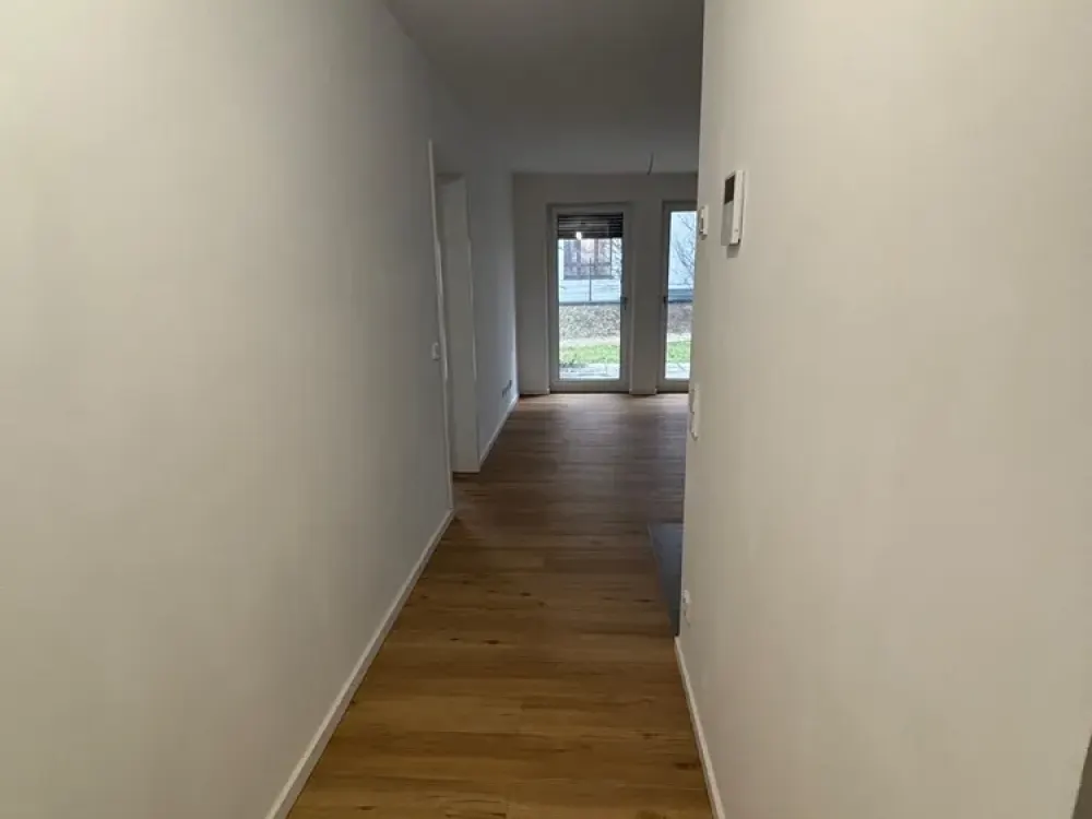 Moderne & geräumige 2 Zimmer Terrassenwohnung in Frankfurt am Main