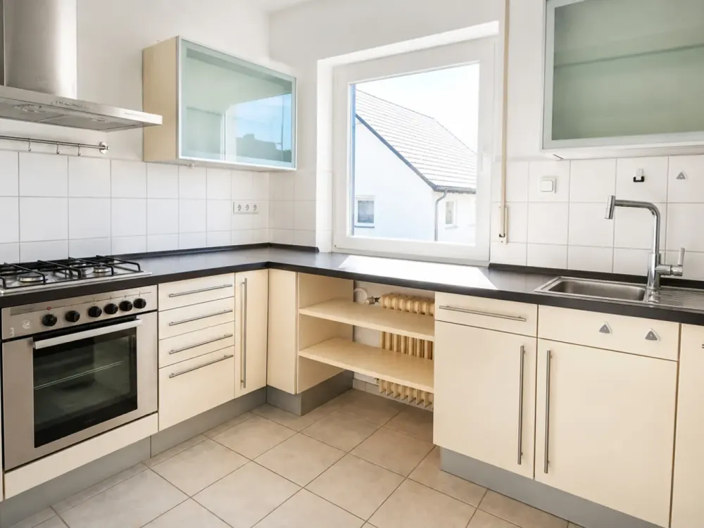 Friendly 3-Room Apartment in Bergshausen Seeks New Tenants