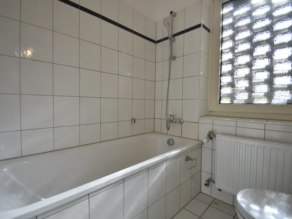 Frisch renoviert! Ideal geschnittene 3-Zimmer-Wohnung mit 2 Balkonen