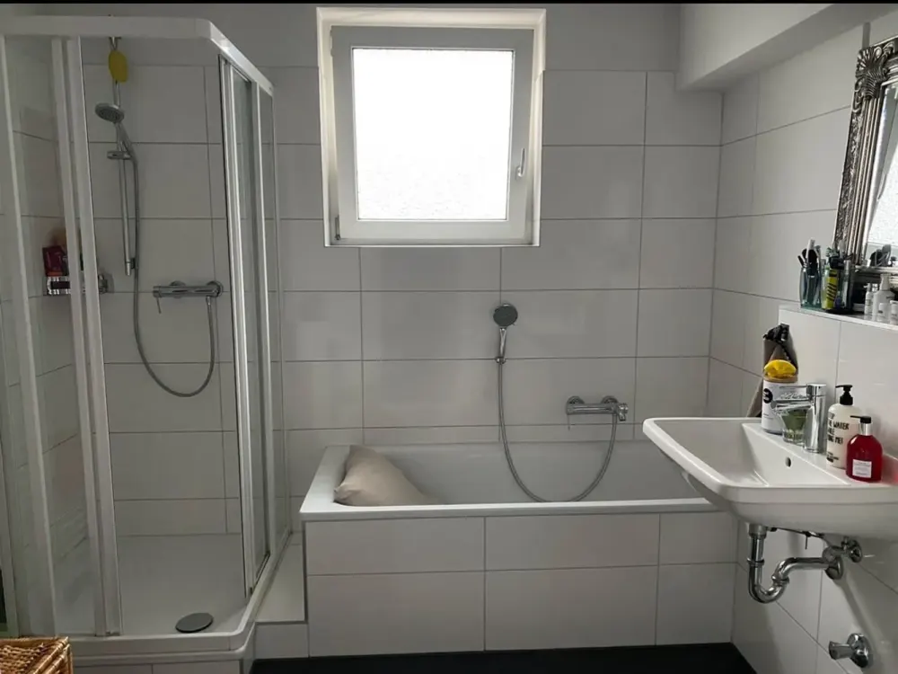Lichtdurchflutete 3 Zimmer Wohnung mit Balkon und Domblick