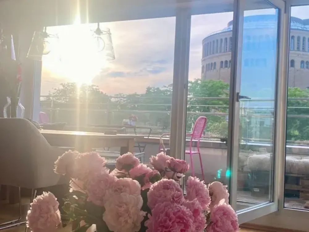 Lichtdurchflutete 3 Zimmer Wohnung mit Balkon und Domblick