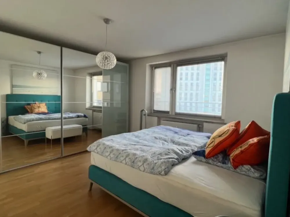 Lichtdurchflutete 3 Zimmer Wohnung mit Balkon und Domblick