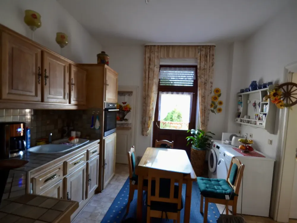 Schöne Etagenwohnung mit Balkon(Whg.2)