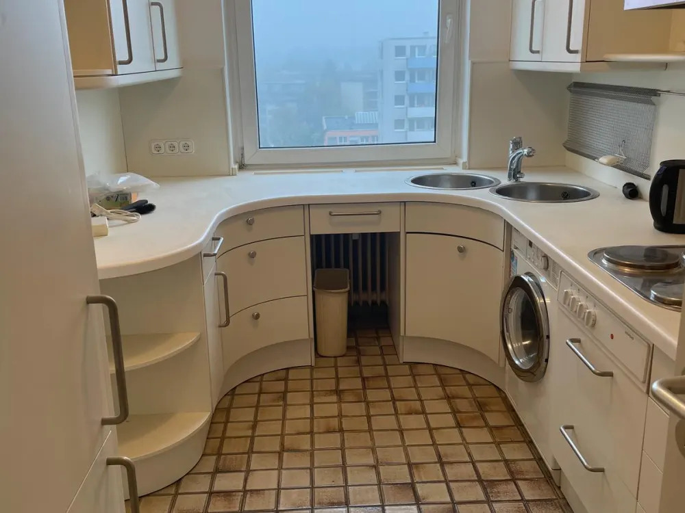 Großzügige 2,5 Zimmerwohnung mit großem Balkon und EBK