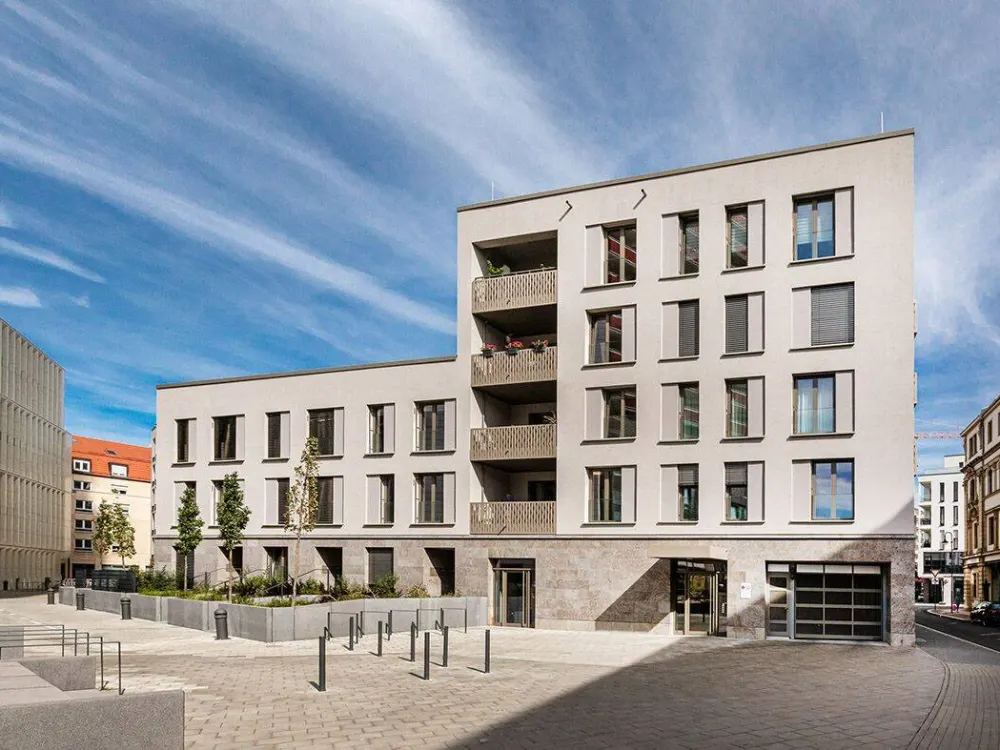 Lots of Space and Comfort in the New Building at Wintergartenhochhaus