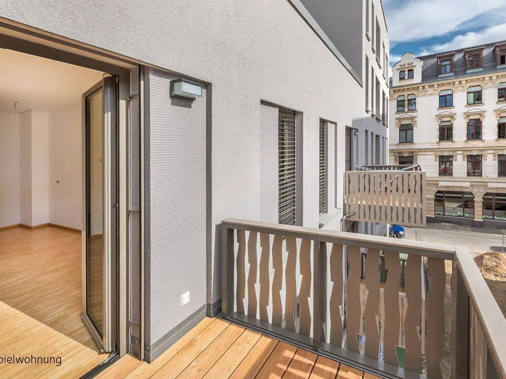 Lots of Space and Comfort in the New Building at Wintergartenhochhaus