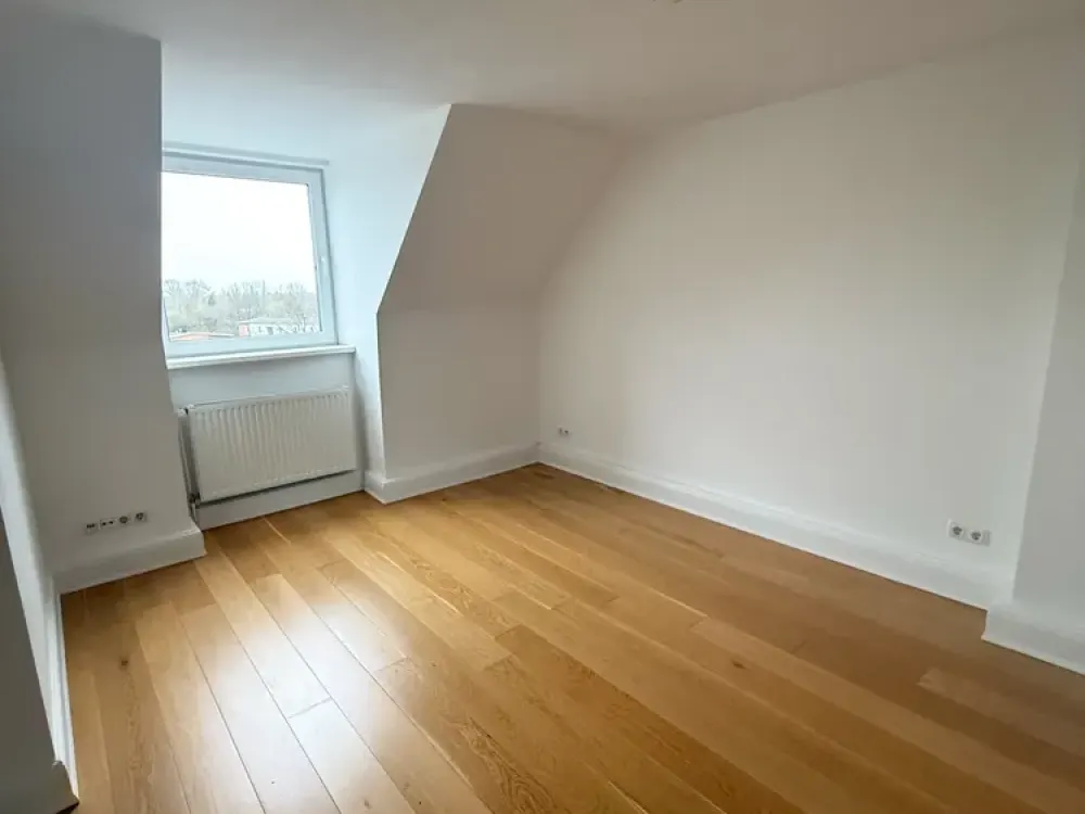Modernisierte 2-Zimmer-Dachgeschosswohnung in Hamburg-Horn