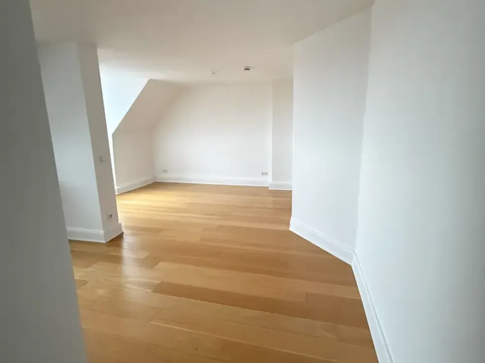 Modernisierte 2-Zimmer-Dachgeschosswohnung in Hamburg-Horn