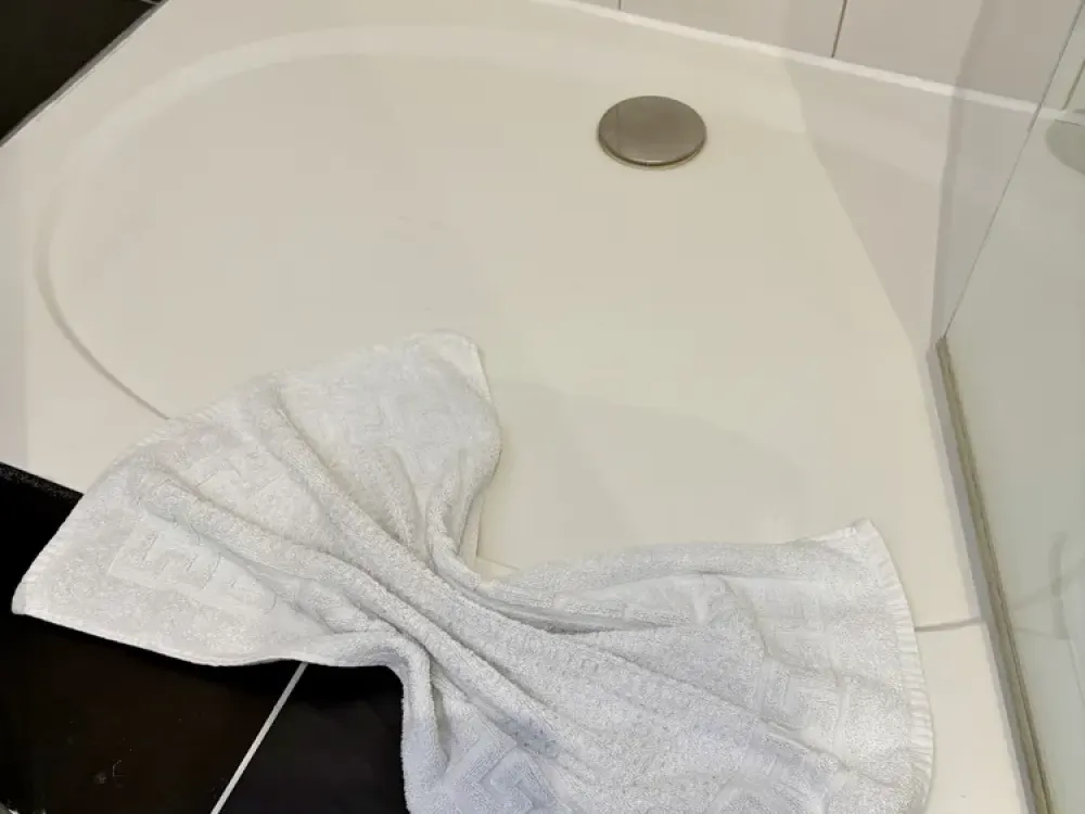3 m² möblierte Firmenwohnung mit Seeblick | Hagnau am Bodensee | November-März