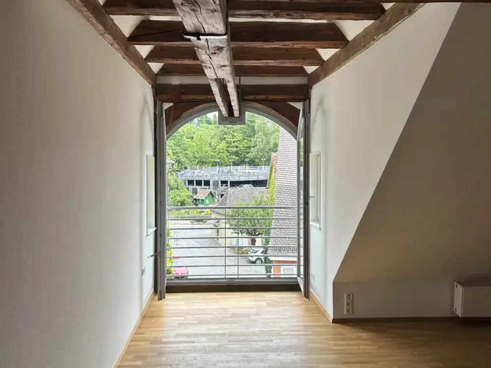 Exklusive, geräumige und renovierte 2-Zimmer-Maisonnette-Wohnung im Herzen Meersburgs