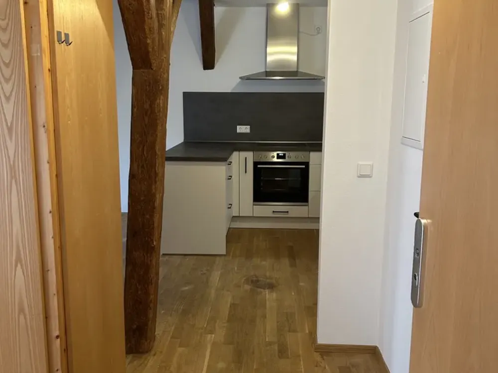 Exklusive, geräumige und renovierte 2-Zimmer-Maisonnette-Wohnung im Herzen Meersburgs